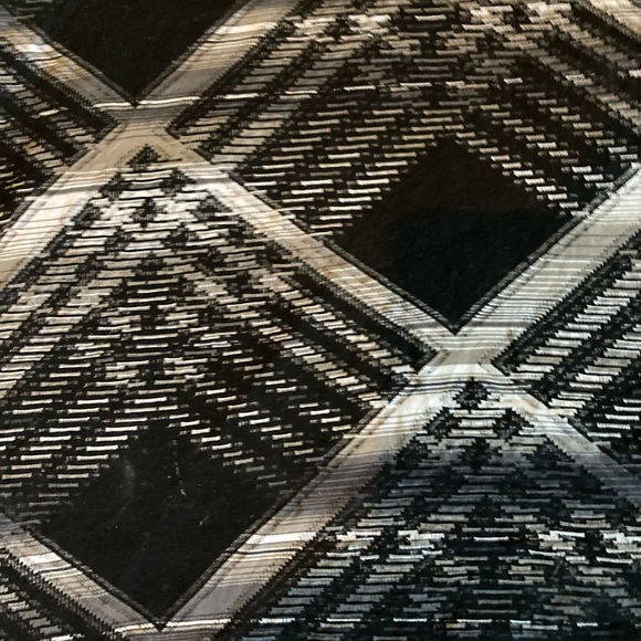 Bugatchi Collared polo style men’s shirt. - Picture 3 of 7